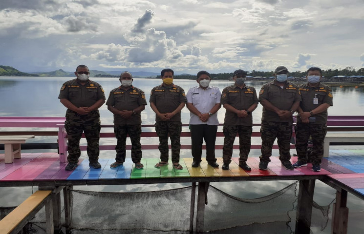 Monitoring Pimpinan Pada Fasilitasi Pemerintahan Dan Penyiapan Kantor Pemerintah Untuk Renovasi Kantor Gubernur Papua Dok II Jayapura 